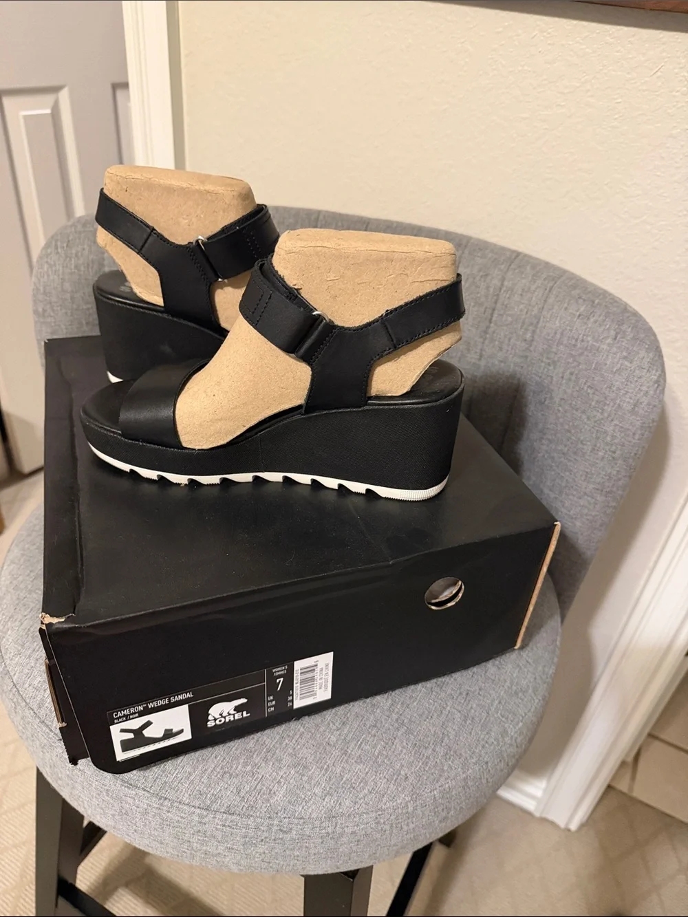 Sorel Black Wedge Sandals size 7